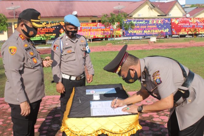 
					Kapolres Pimpin Langsung Sertijab Dua Perwira Polisi Batubara