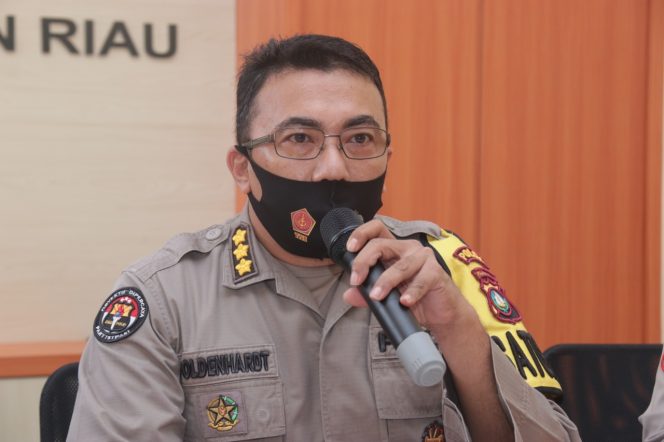 
					Alih Tugas Jabatan dan Mutasi Personil Polda Kepri dan Polres Jajaran.