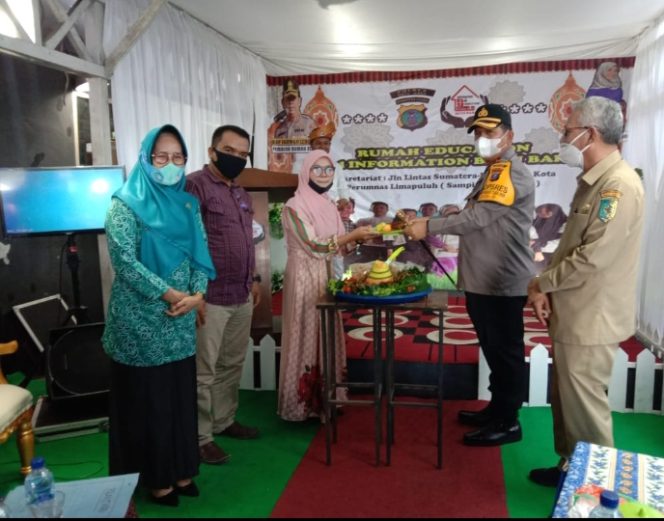 
					Kapolres Batubara Resmikan dan Lantik Rumah Edukasi dan Informasi