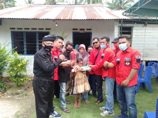 
					Peduli Masyarakat, DPW LMB Karimun Gandeng Ormas PBB Gelar Khitan Massal