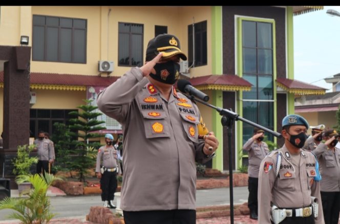 
					Kapolres Batubara AKBP Ikhwan Lubis Ucapkan Nataru Pada Apel Akhir Tahun