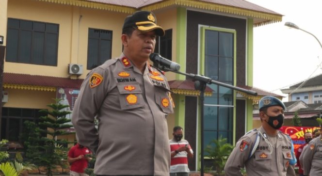 
					Kapolres Batubara AKBP Ikhwan Lubis Gelar Apel Kesiapan Tahun Baru 2021