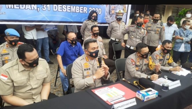 
					Kapolrestabes Medan Pimpin Konferensi Pers Akhir Tahun 2020