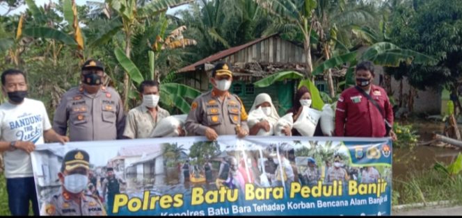 
					Kapolres Batubara Kunjungi Korban Terdampak Banjir