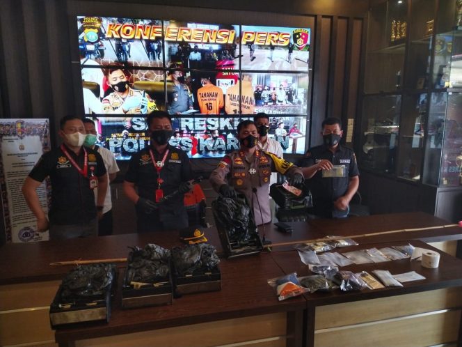 
					Tim Bison Dan Bank BNI Ungkap Pembakaran Serta Pembobolan ATM Di Kundur