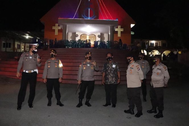 
					Pastikan Operasi Lilin Siaga, Kapolres Karimun Cek Kesiapan Pos Ops Lilin Seligi 2020