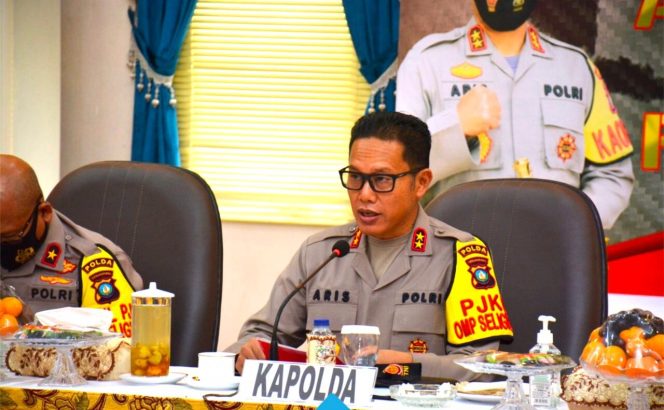 
					Kapolda Kepri, Irjen Pol Dr. Aris Budiman, M.Si paparkan penanganan perkara sepanjang 2020 dari Laka Lantas berkurang hingga pengungkapan 23 kasus korupsi.