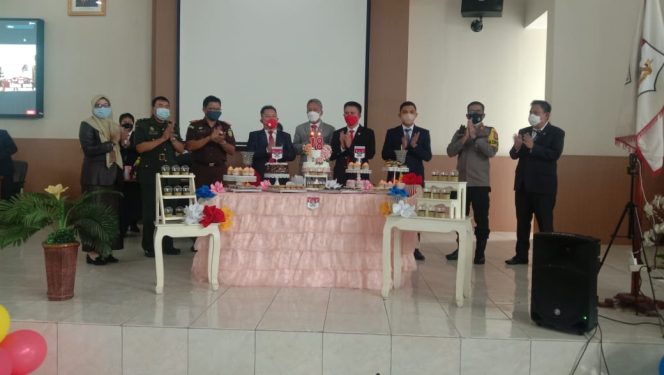 
					Rapat Paripurna DPRD Minsel Di Gelar Dengan Penuh Arti