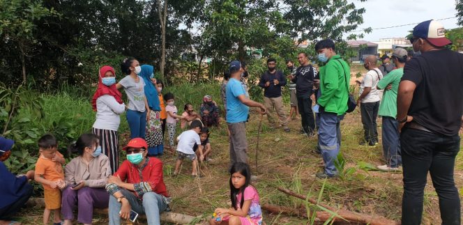
					Amiluddin Ketua GPMN Desak PLN Batam Segara Bangun SUTT Penambahan Daya Kebutuhan Masyarakat Nongsa.