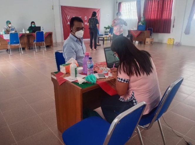 
					Ketua DPRD Kabupaten Simalungun Timbul Jaya Sibarani Puji Pelayanan RSUD Tuan Rondahaim