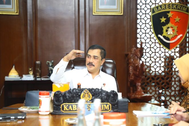 
					Ket foto: Kabareskrim Polri, Komjen Agus Andrianto