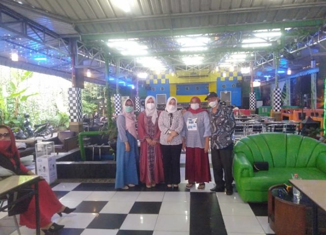 
					Shaula Arindianti Aulia Rachman Ke Koordinator Pemenangan Bobby- Aulia