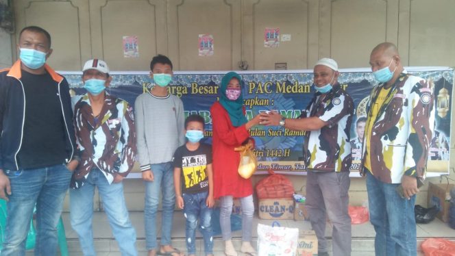 
					PAC IPK Medan Timur Dan Ranting IPK Durian Berbagi Takjil Dan Berikan Santunan