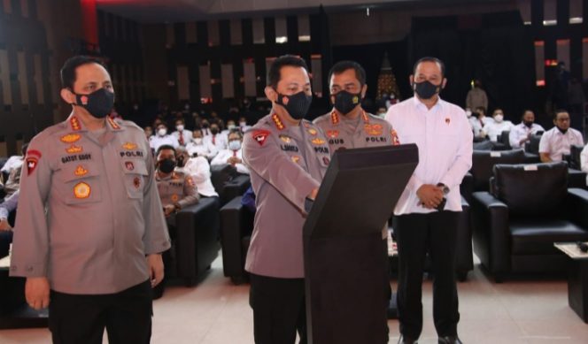 
					Launching SP2HP Online, Kapolri : Semoga Tidak Ada Lagi Sumbatan Komunikasi