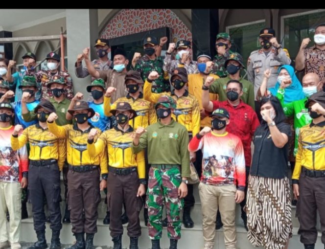 
					Latsitardanus 2021,Taruna Akpol dan TNI Bantu Pembangunan Masjid