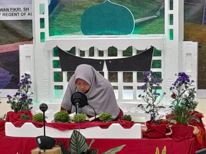 
					AWR akan tepati janjinya kepada Elum Nur Risman untuk Melanjutkan Pendidikan S2