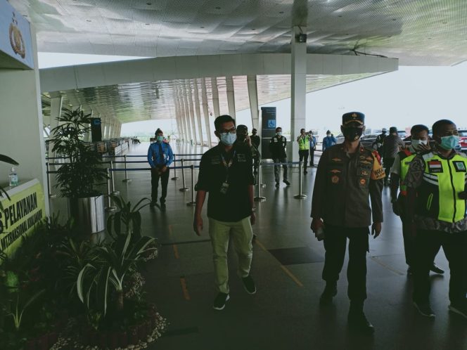 
					Pangdam I/BB dan Wakapolda Sumut  Cek Kesiapan Petugas Pos Yan Bandara Kualanamu