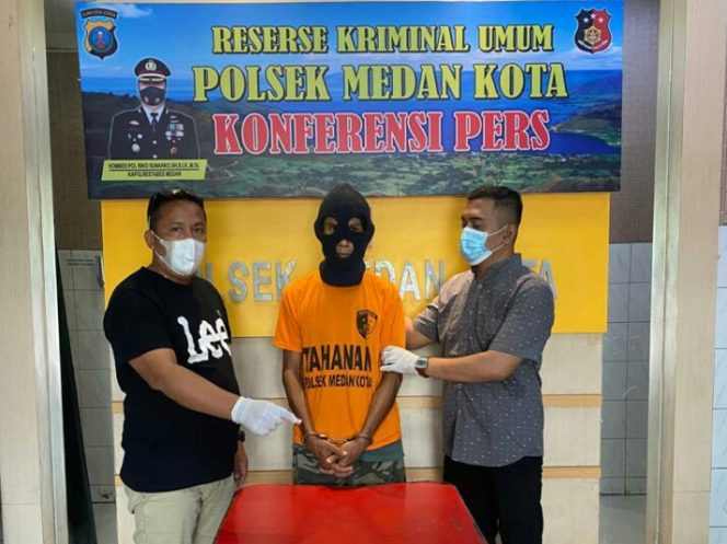 
					Kantongi Sabu IM (38) Diboyong Tekab Reskrim Polsek Medan Kota