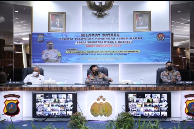 
					Buka Pelatihan Fungsi Humas,Kapoldasu : Jadikan Media Sebagai Mitra Strategis