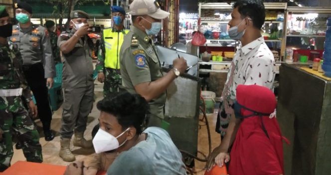 
					Wadansat Brimob Poldasu Pimpin Operasi Yustisi Siang Hingga Malam Hari
