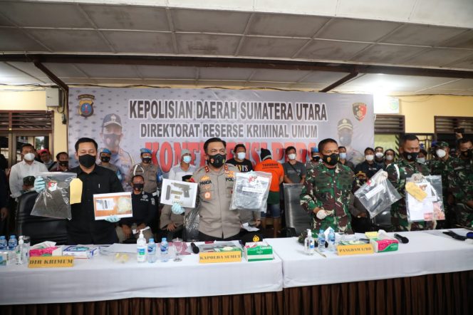 
					Polisi Ungkap, Marsal Bersama Wanita Pesan Kamar Hotel