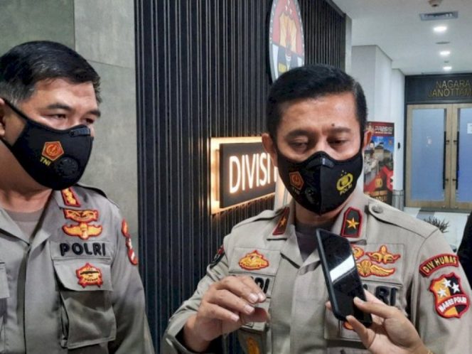 
					Densus 88 Tangkap 11 Terduga Teroris Di Papua