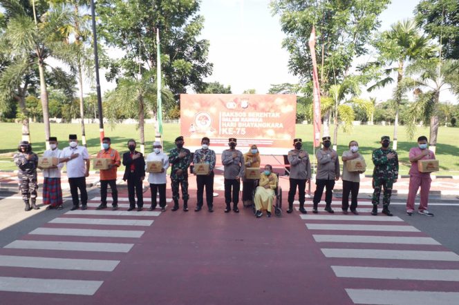 
					Baksos Polda Kepri Dalam Rangka Hari Bhayangkara Ke 75 Tahun 2021