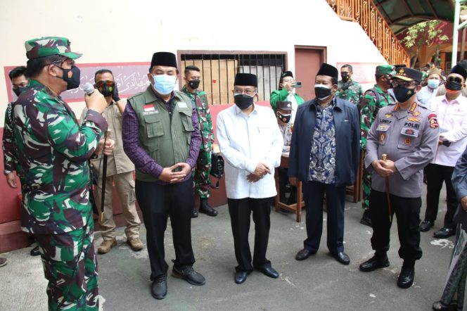 
					Kapolri Instruksikan Jajarannya Gandeng Warga NU Se-Indonesia Untuk Percepat Herd Immunity