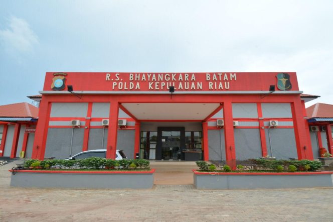 
					Rumah Sakit Bhayangkara Menjadi Rujukan Penyelenggara Laboratorium Pemeriksaan Covid-19
