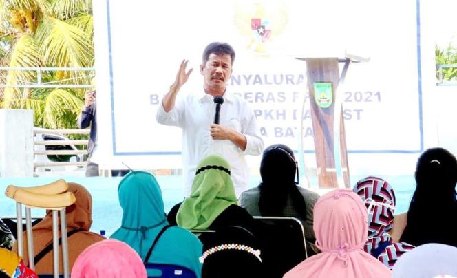 
					Rudi Pesan Kepada Warga Hinterland Jangan Ke Batam Dulu Tuk Sementara Waktu