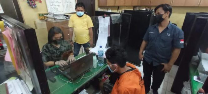 
					Unit Reskrim Medan Timur Amankan Pelaku Penipuan Dan Penggelapan Terhadap Ojek Online