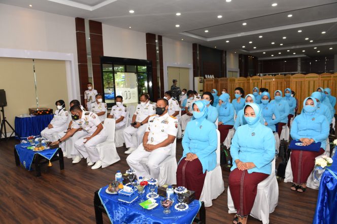 
					TNI AL Lantamal I, Komandan Lantamal I Hadiri Acara Puncak HUT Ke 75 Jalasenastri Korcab I Daerah Jalasenastri Armada I Di Aula Yos Sudarso Belawan