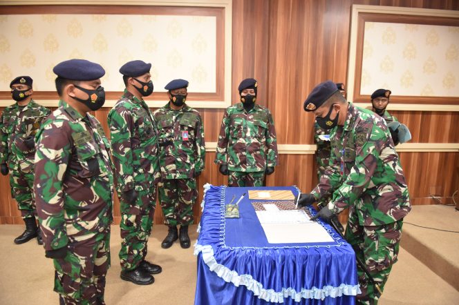 
					Komandan Satrol Lantamal I Pimpin Acara Sertijab Komandan KRI Siliman-848 Di Mako Satrol Lantamal I