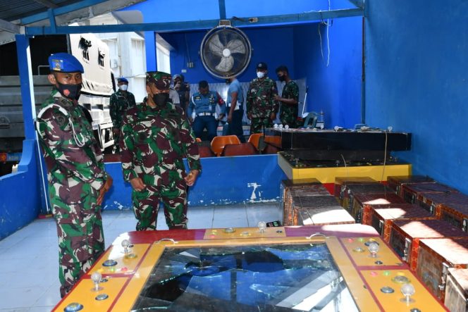 
					Pomal Dan Tim Intel Lantamal I Belawan Grebek Lokasi Pesta Narkoba Dan Perjudian Dikawasan Benteng Sungai Deli Medan Labuhan
