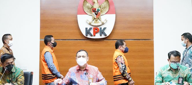 
					Ket foto : Ketua KPK, Firli Bahuri dalam konferensi pers di Gedung KPK, Jakarta, Jumat (3/9/2021), Humas KPK.