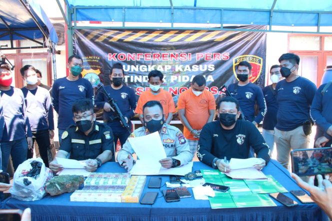 
					Polsek Nongsa Ungkap Pelaku Penggelapan Dalam Jabatan Modus Pecah Kaca