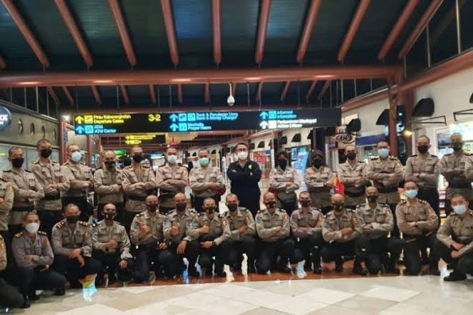 
					Ket foto : DivHum Polri