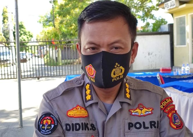 
					Ket foto : Kasatgas Humas Operasi Madago Raya Kombes Didik Supranoto, Selasa (21/9/2021). (DivHumPol)
