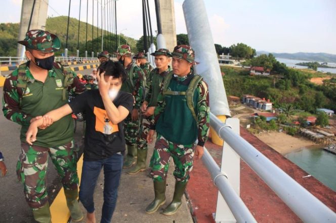 
					Personel Satgas TMMD Ke-112 Kodim 0316/Batam Gagalkan Pemuda Yang Hendak Bunuh Diri