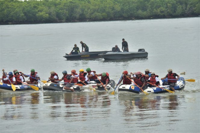 
					MERIAHKAN HARI ARMADA RI LANTAMAL I GELAR LOMBA PERAHU KARET