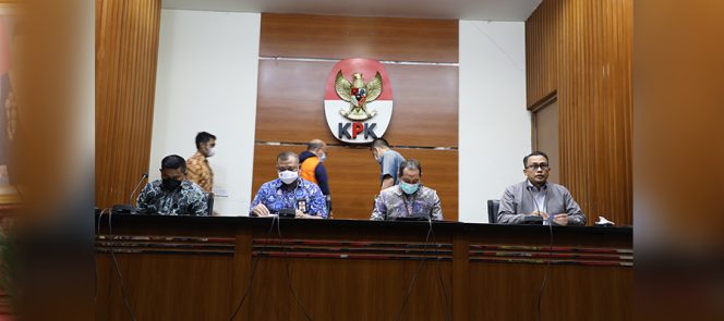 
					Ket foto: Dalam siaran  pers di Gedung Merah Putih KPK, Kuningan, Jakarta Selatan, Kamis (11/11/2021). (HumKPK)