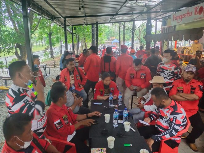 
					Sejumlah Bendera Ormas PBB Dibakar Orang Tidak Kenal, Belum Diketahui Motifnya Apa
