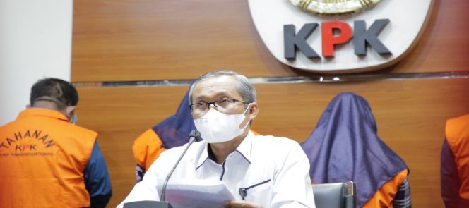 
					KPK Tahan 15 Tersangka Baru Suap Proyek Muara Enim Tahun 2019