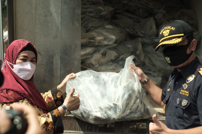 
					Sebanyak 5,28 Ton Ikan Konsumsi Di Hibahkan Bea Cukai Batam Kepada Dinas Sosial Kota Batam