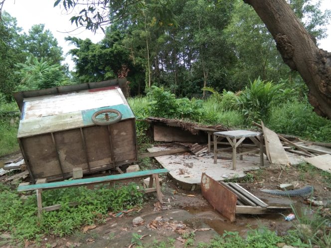 
					Warung Di Robohkan Orang Tidak Dikenal, Pemilik Lapor Polisi