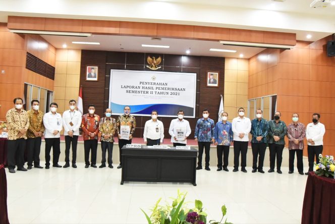 
					Bupati Deli Serdang Terima LHP Semester II Tahun 2021 Dari BPK RI Perwakilan Sumatera Utara