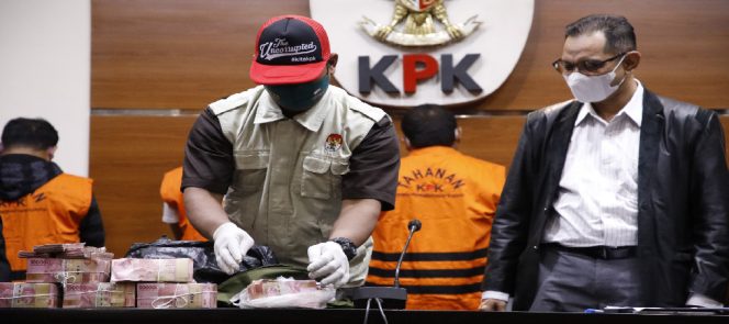 
					KPK Tangkap Tangan Korupsi Proyek Infrastruktur Di Kabupaten Langkat