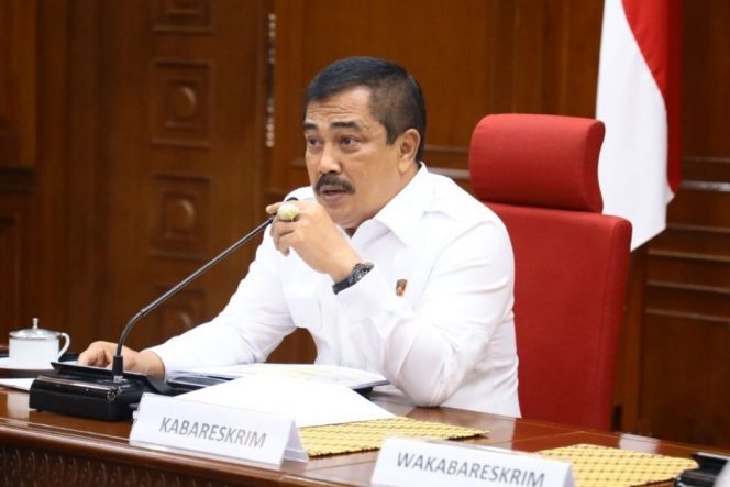 
					Ket foto: Kabareskrim Polri Komjen Agus Andrianto dalam keterangannya, Jumat (28/1/2022). (DivHumPol)