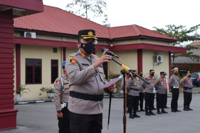 
					Upacara Laporan Kenaikan Pangkat 52 Perwira Dan Bintara Polres Pelabuhan Belawan