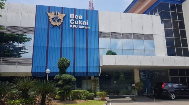 
					Strategi Targeting dan Cyber Surveillance (Crawling) Bea Cukai Batam Berhasil Gagalkan Peredaran Rokok Ilegal